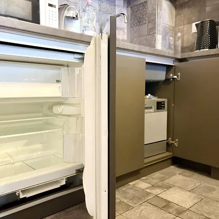Апартамент Boutique 2 Bedroom *