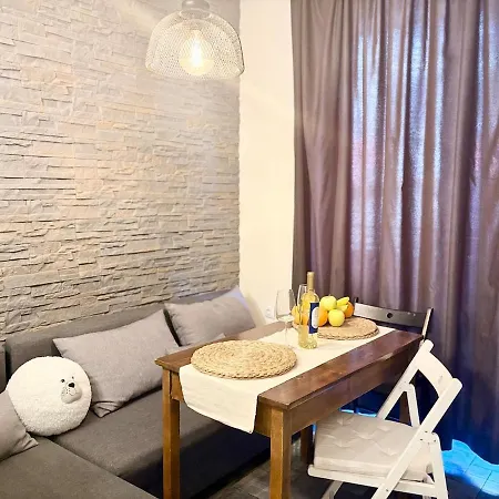 Boutique 2 Bedroom *